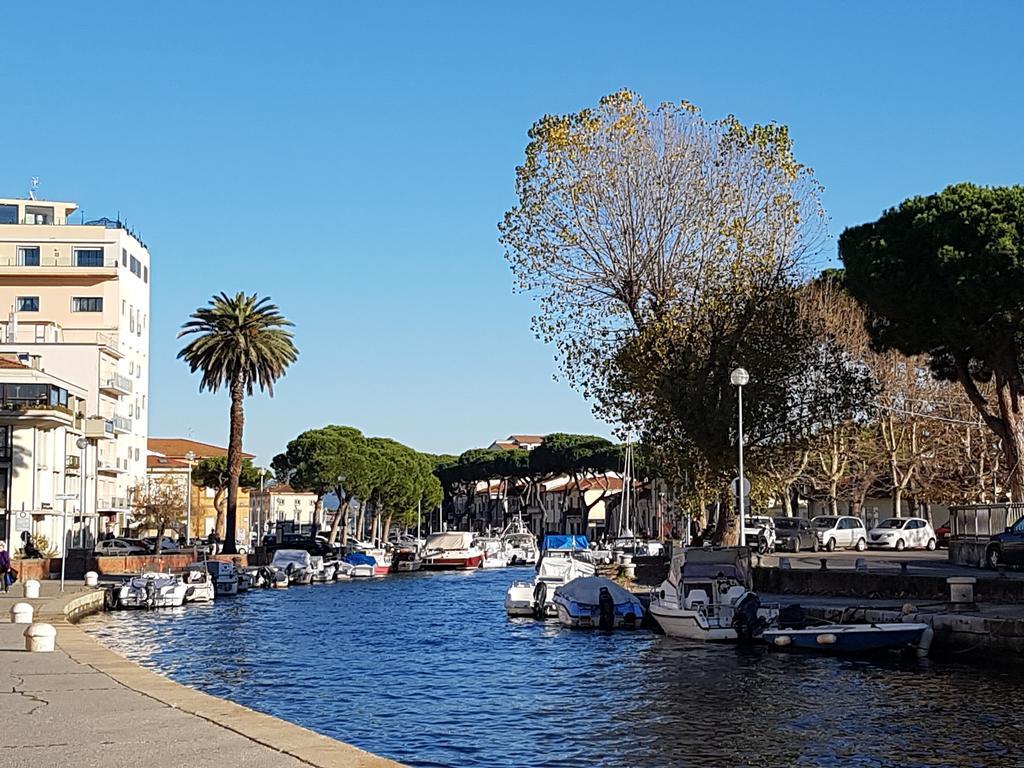 Historical Apartments By Seaside Viareggio Exterior foto